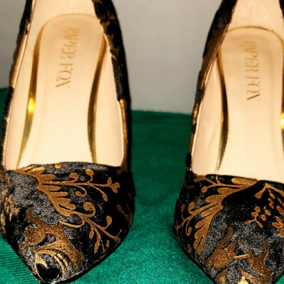 Shoes - Picture 4 of 8